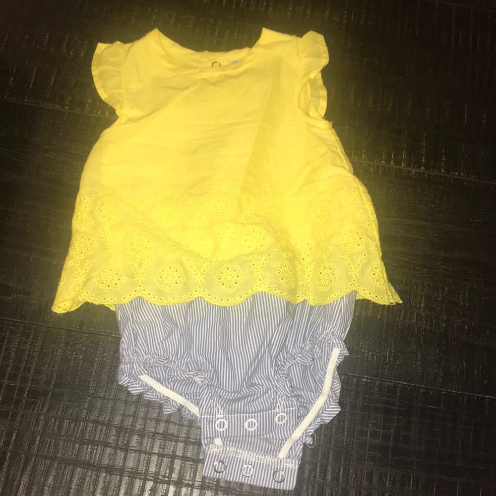 Yellow onesie/bodysuit